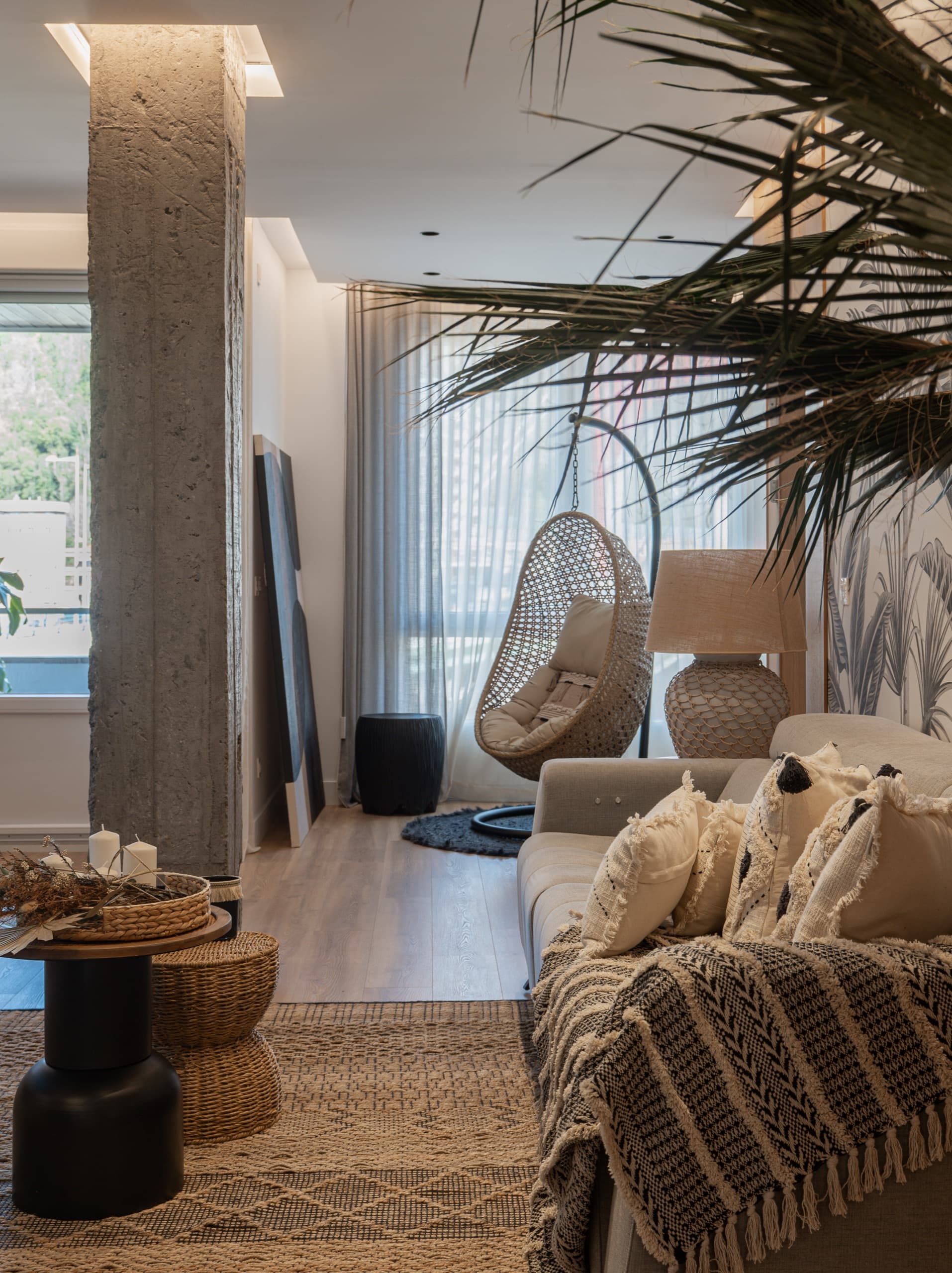 Nada es casual: cada forma, cada material y cada gesto remiten al mundo orgánico